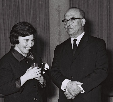 לוי אשכול, הפעם ילווה אישי אלי