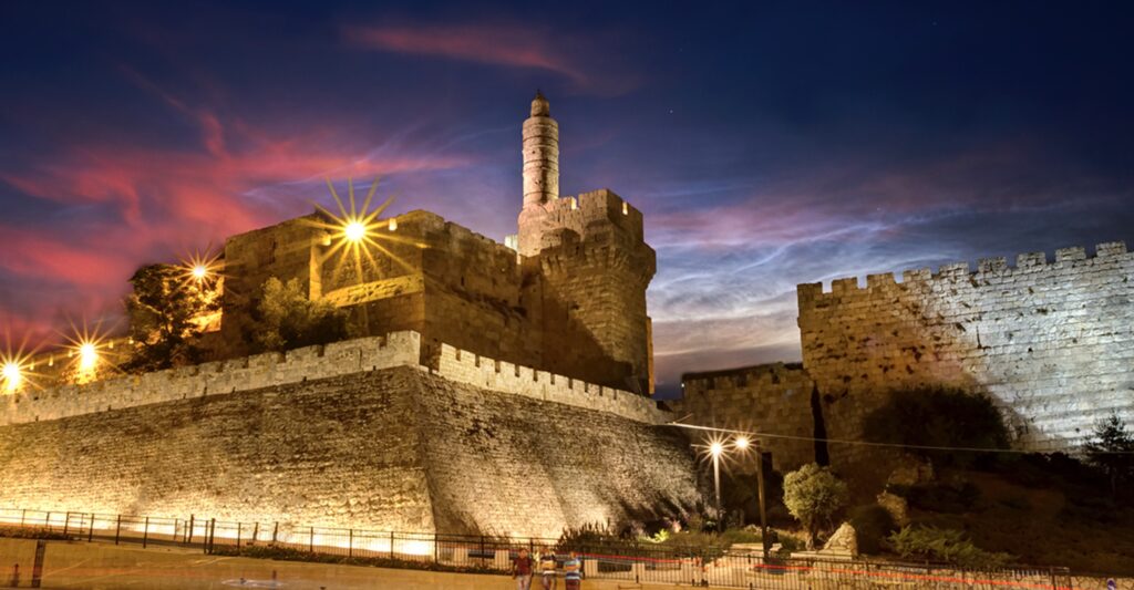 וְהָעִיר שָׁלֵם